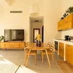 Lulu Lefkada * Kalamítsi