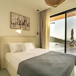 Lulu Lefkada * Kalamítsi