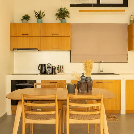 Lulu Lefkada * Kalamítsi