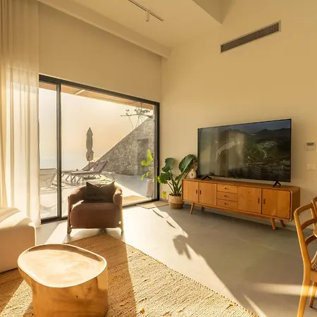 Lulu Lefkada * Kalamítsi