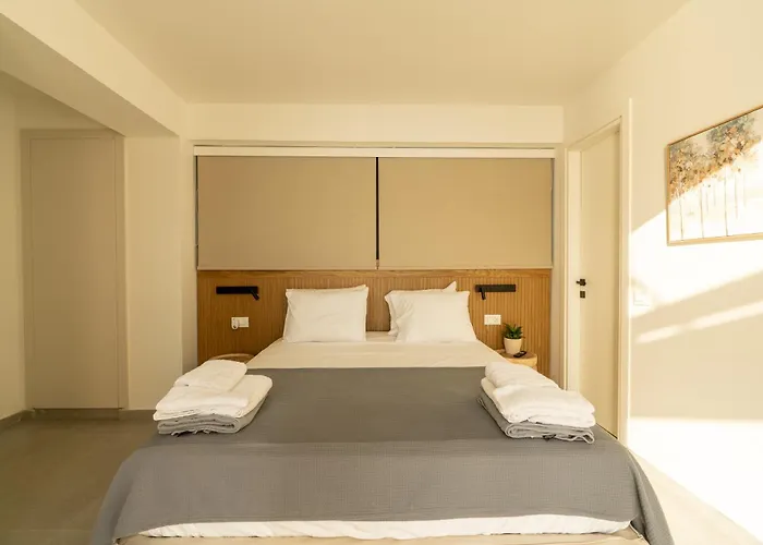 Lulu Lefkada * Kalamítsi